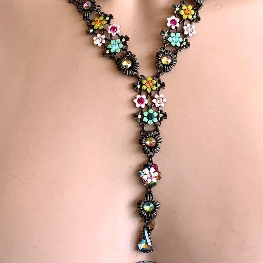Vintage MX floral enamel crystal necklace 18” L